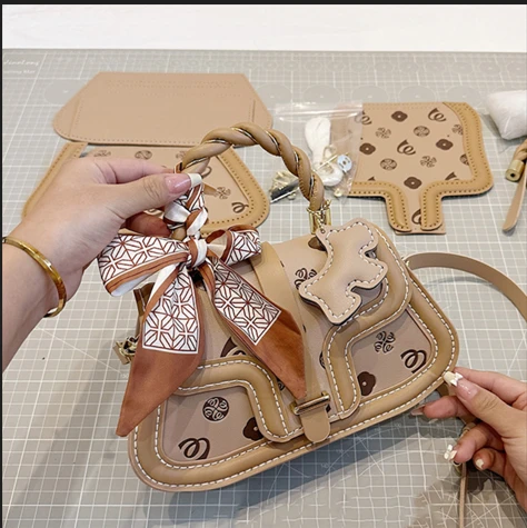 DIY Saddle Bag